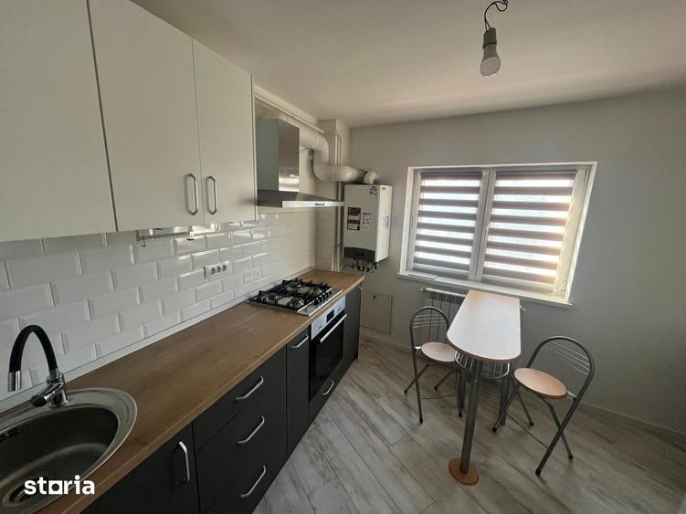 Apartament cu 3 camere decomandat în Central