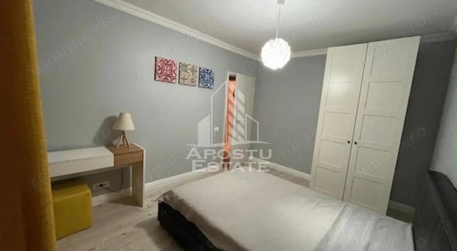 Apartament cu 3 camere semidecomandat în Dumbrăvița