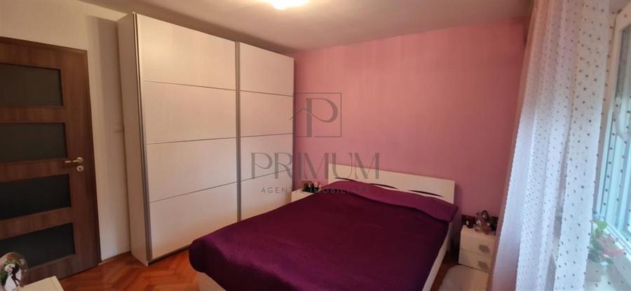 Apartament cu 4 camere decomandat în Aradului