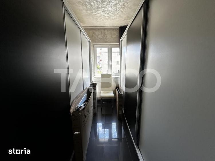 Apartament cu 4 camere decomandat în Ștrand