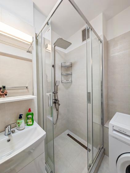 Apartament cu 2 camere semidecomandat, mobilat în Libertății