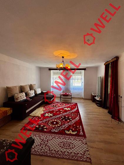 Casă cu 2 camere cu Teren 493 Mp în Bunești