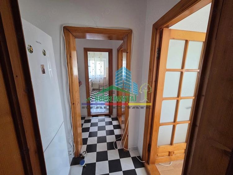 [DE VANZARE] Apartament 3 Camere Decomandat Etaj intermediar ! - 3