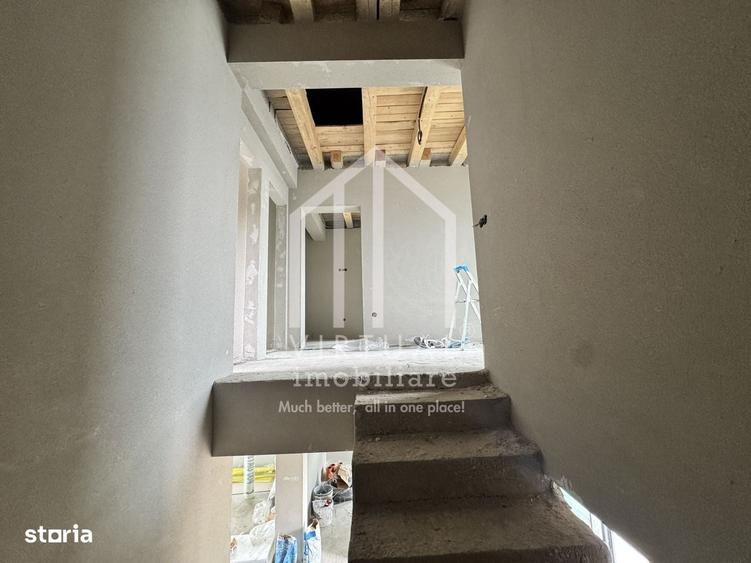 Casă cu 4 camere cu Teren 334 Mp în Șura Mare