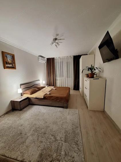 Garsonieră decomandată în Moșilor