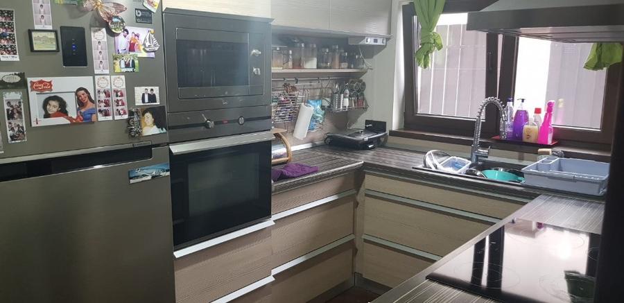 Casă cu 5 camere cu Teren 1100 Mp în Vladimirescu