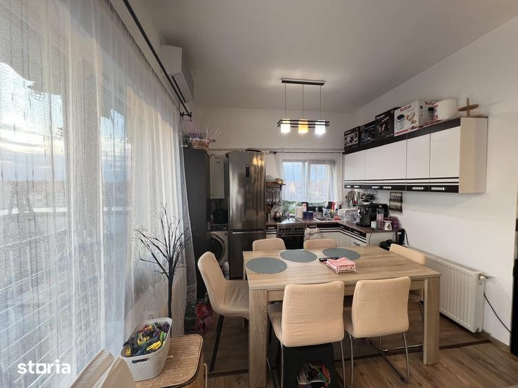 Apartament cu 3 camere în Soarelui