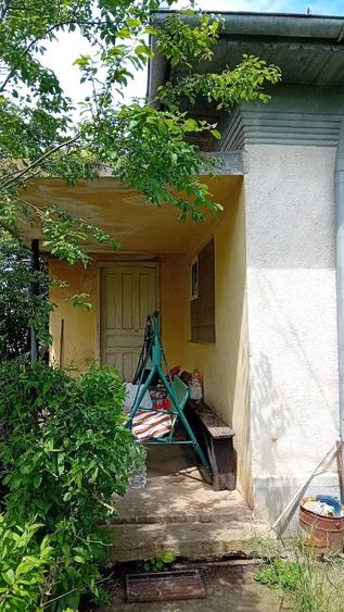 Casă cu 3 camere cu Teren 1250 Mp în Valea Stanciului