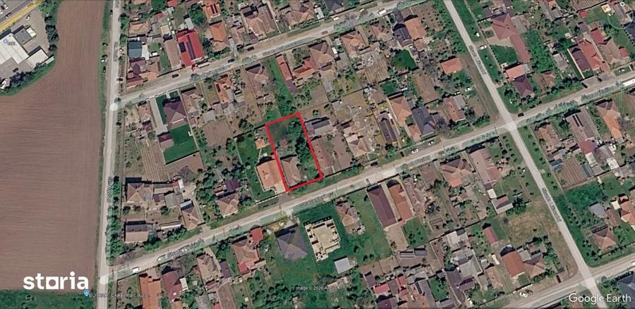 Casă cu 3 camere cu Teren 1036 Mp în Central