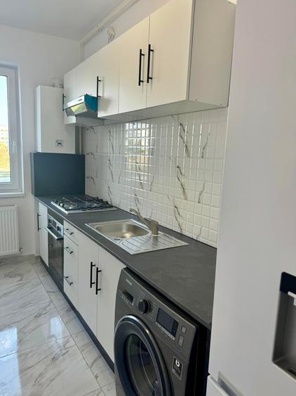 Apartament cu 2 camere decomandat în Militari