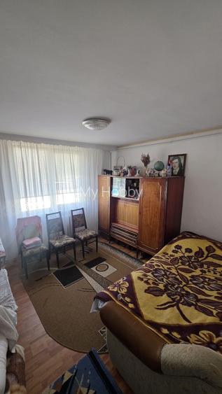Apartament 2 camere, 54 mp, semidecomandat, etaj 4 acoperit,