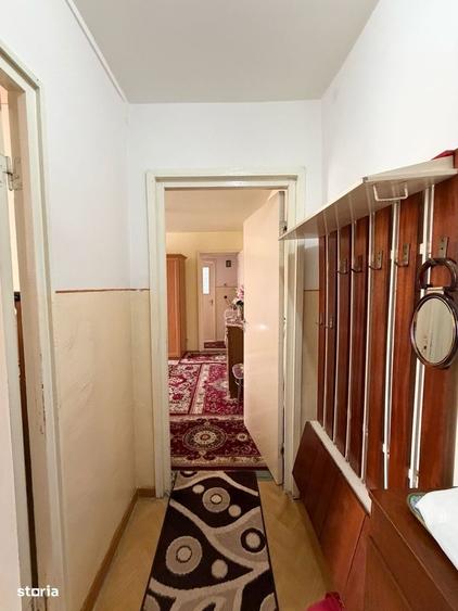 Apartament cu 2 camere semidecomandat în Vasile Aaron
