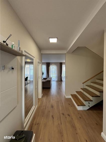Casă cu 4 camere cu Teren 250 Mp în Valea Borcutului