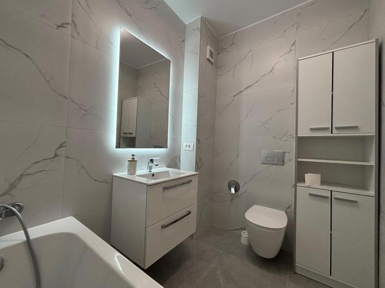 Apartament cu 2 camere semidecomandat, mobilat în Calea Aradului