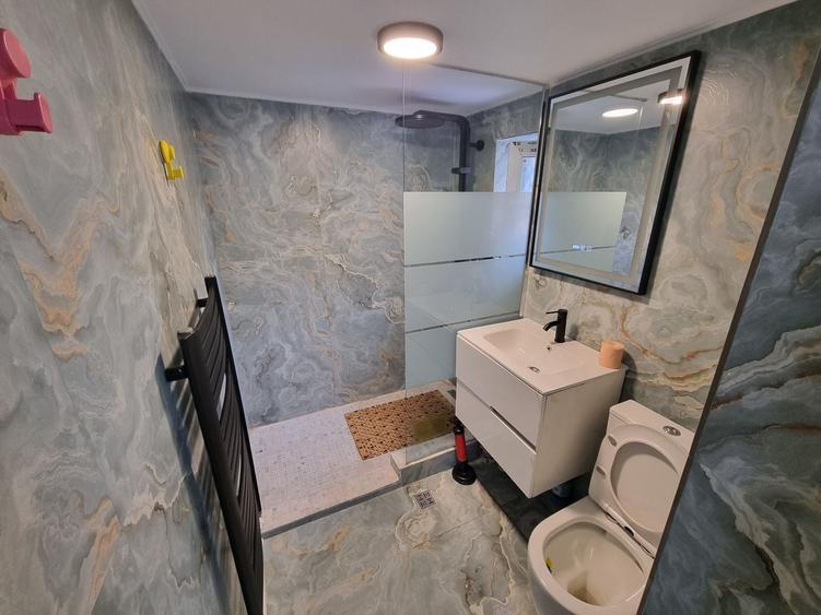 Casă individuală cu 4 camere cu Canalizare în Coiciu
