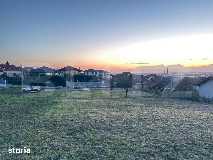 Teren de 2356 mp, în Oncea