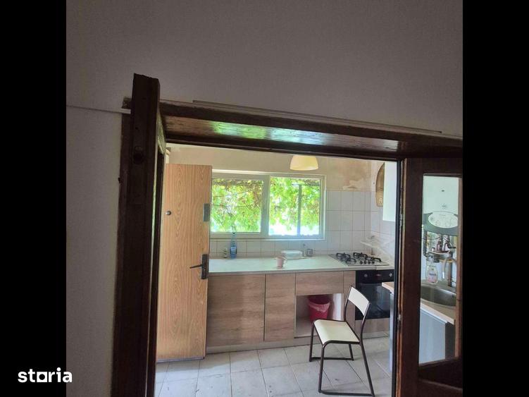 Casă cu 2 camere cu Teren 300 Mp în Andronache
