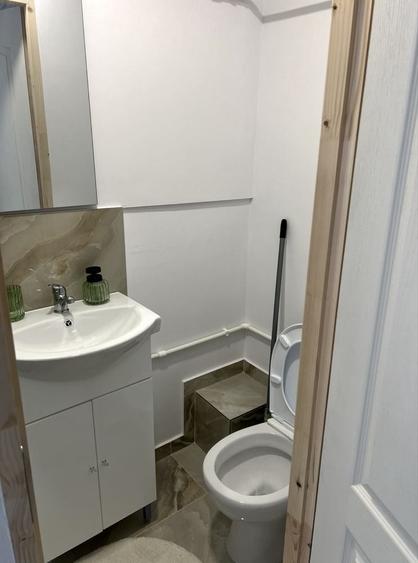 Garsonieră decomandată în Decebal