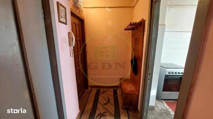 Apartament cu 2 camere semidecomandat în Brazda lui Novac
