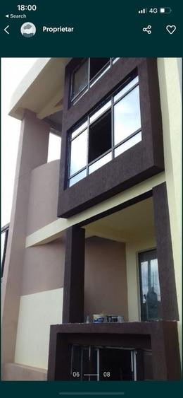 Casă cu 8 camere cu Teren 300 Mp în Pantelimon