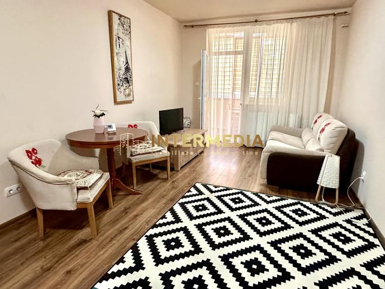 Apartament cu 2 camere decomandat, mobilat în Central