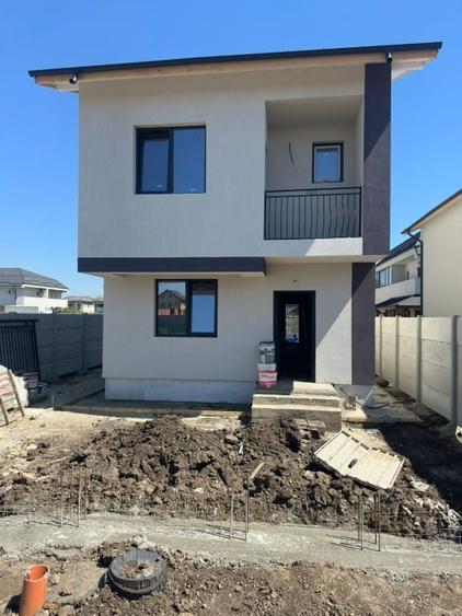 Casă individuală cu 5 camere cu Canalizare în Bragadiru