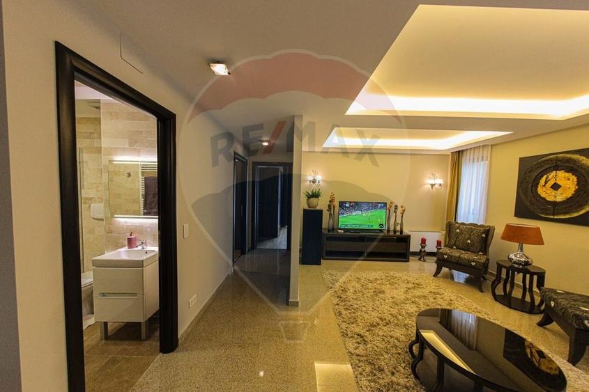 Apartament cu 3 camere decomandat, mobilat în Corbeanca