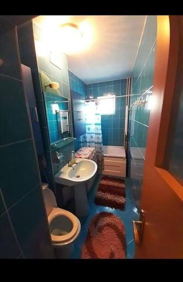 Apartament cu 3 camere în Alexandru cel Bun
