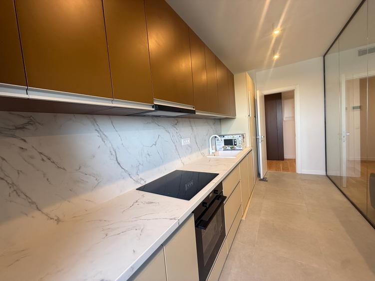Apartament cu 3 camere decomandat în Pipera