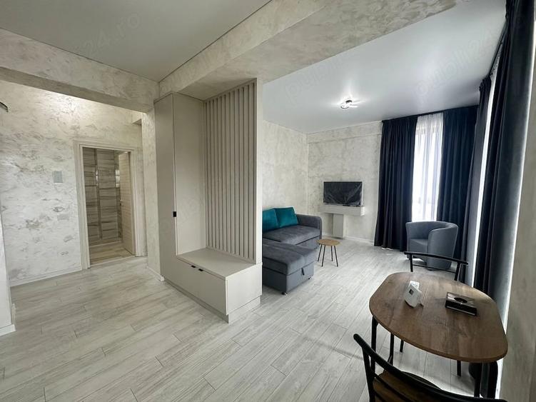 Apartament cu 2 camere decomandat în Central