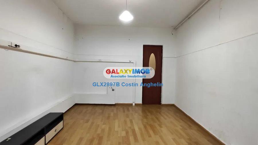 Casă cu 6 camere cu Teren 165 Mp în Decebal