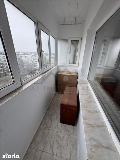 Garsonieră decomandată, mobilată în Cug