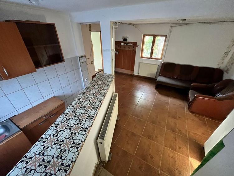 Casă cu 4 camere cu Teren 110 Mp în Afumați