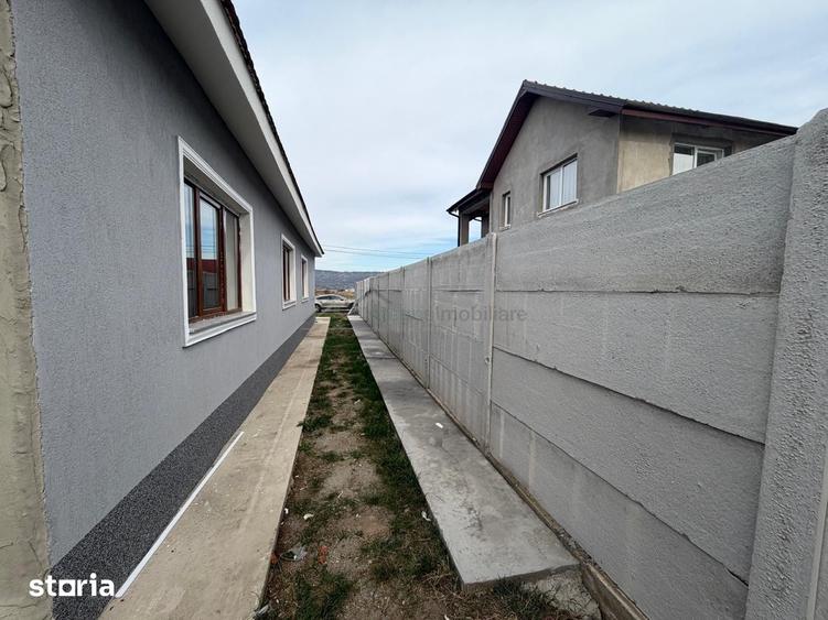 Casă cu 4 camere cu Teren 500 Mp în Oșorhei