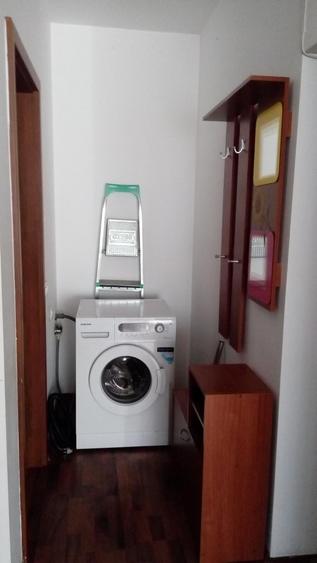 Apartament cu 2 camere decomandat, mobilat în Titan