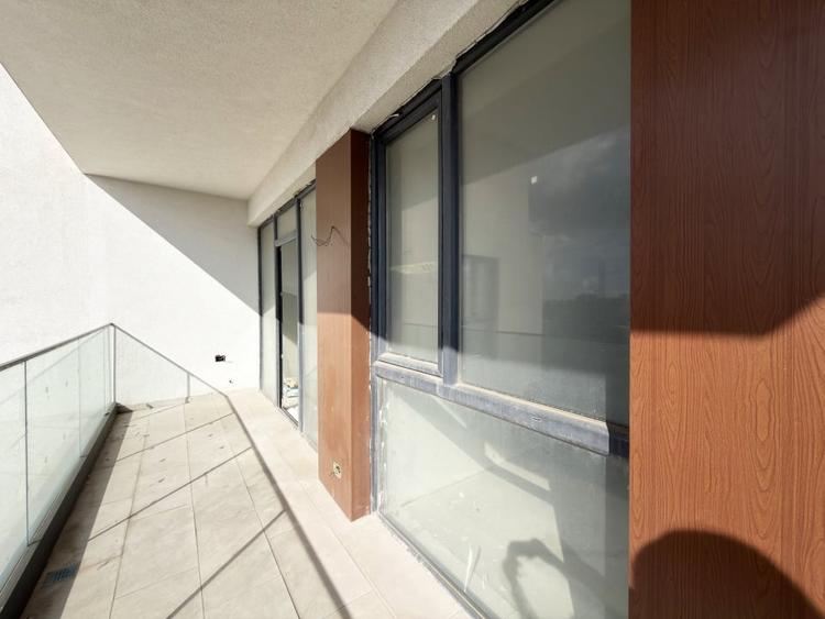 Apartament cu 3 camere semidecomandat în Inel II