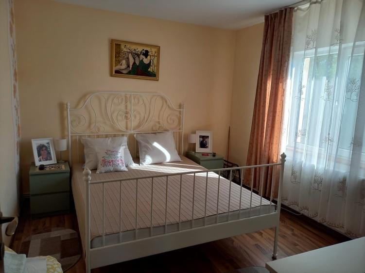 Casă individuală cu 3 camere cu Canalizare în Valu lui Traian