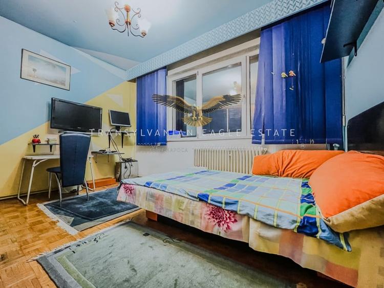 Apartament cu 2 camere decomandat, mobilat în Central