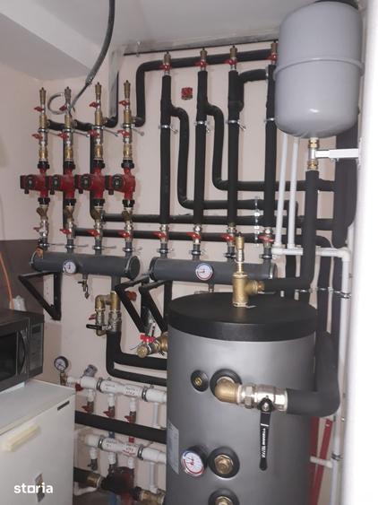 Casă cu 7 camere cu Teren 2600 Mp în Centura