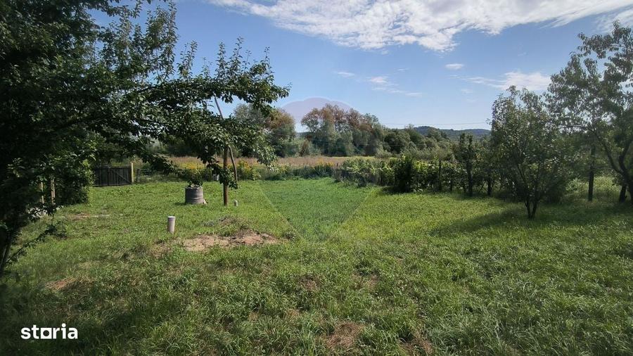 Casă cu 2 camere cu Teren 1138 Mp în Moardăș
