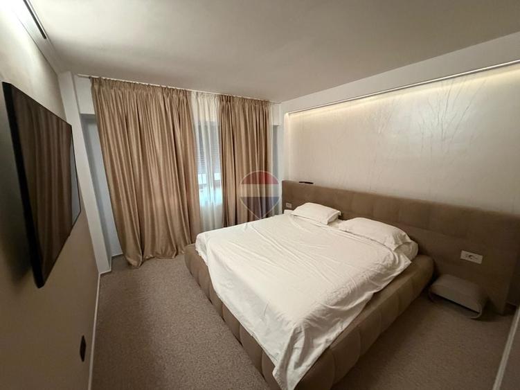 Apartament cu 2 camere decomandat, mobilat în Central