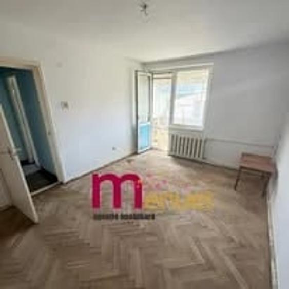 Apartament cu 2 camere nedecomandat în Central