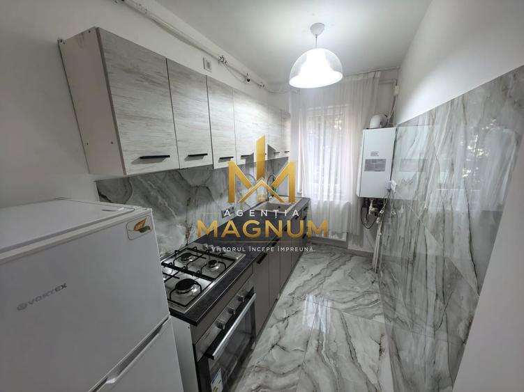 Apartament cu 3 camere semidecomandat, mobilat în Săsar