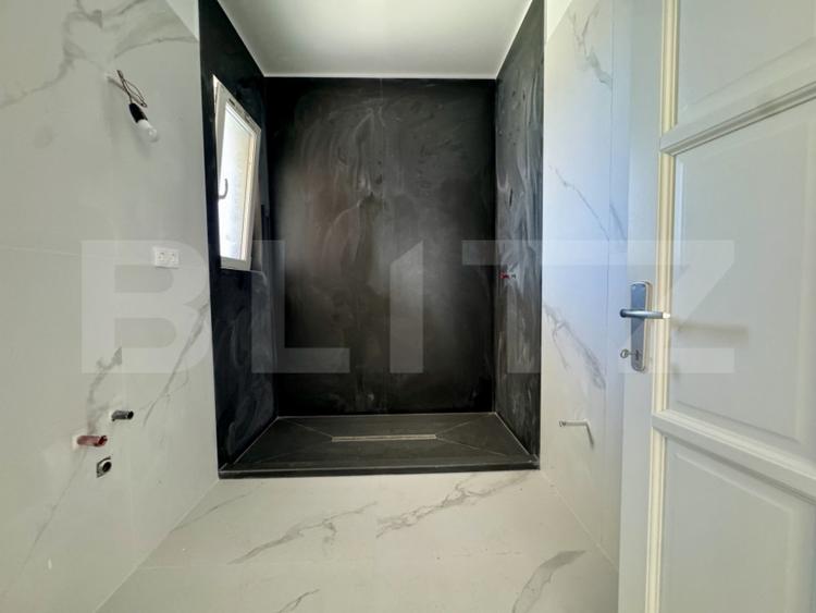 Casă cu 4 camere cu Teren 500 Mp în Corunca