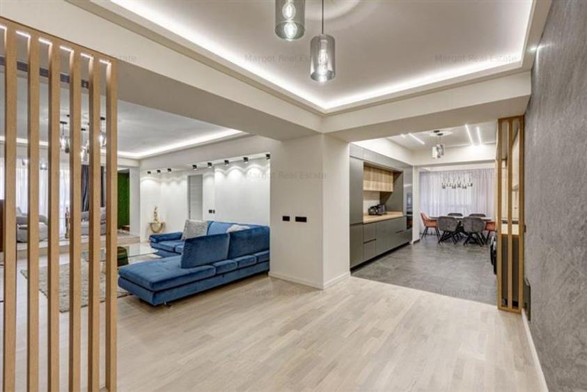 Apartament cu 3 camere semidecomandat, mobilat în Herăstrău