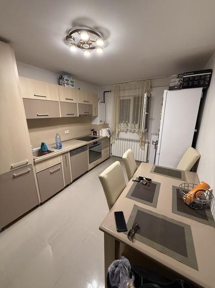 Apartament cu 2 camere nedecomandat în Cetate