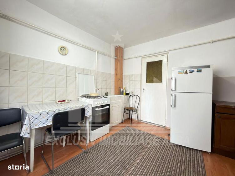 Apartament cu 2 camere, mobilat în Cetate