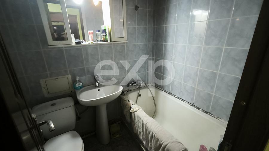 Apartament cu 3 camere semidecomandat în Negru Vodă
