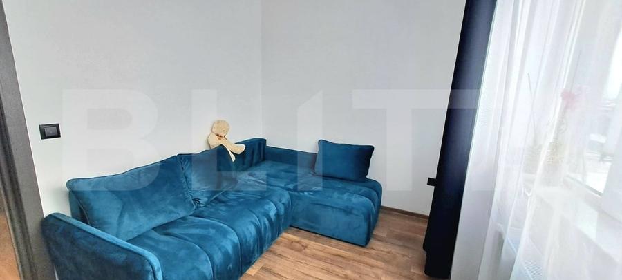 Apartament cu 3 camere semidecomandat, mobilat în Florești