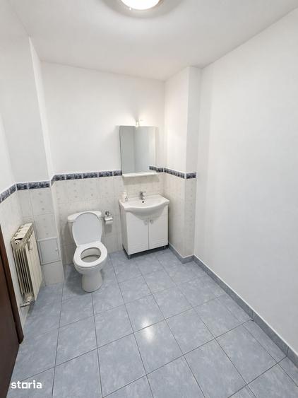 Apartament cu 3 camere în Aviatorilor